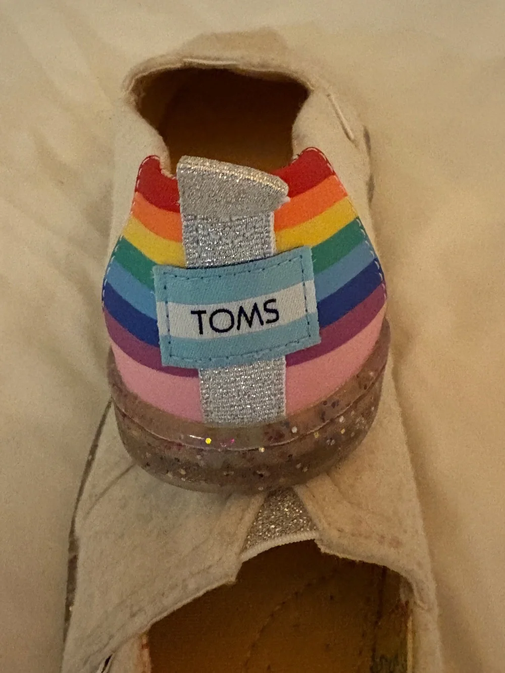 TOMS Alpargata Fenix Girls Slip On Shoes  Size 2 Oatmeal Rainbow Sneakers PRIDE